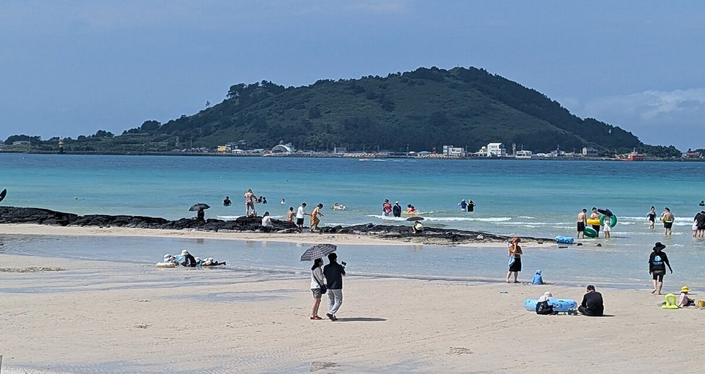 Hyeopjae Beach, Jeju Island, South korea